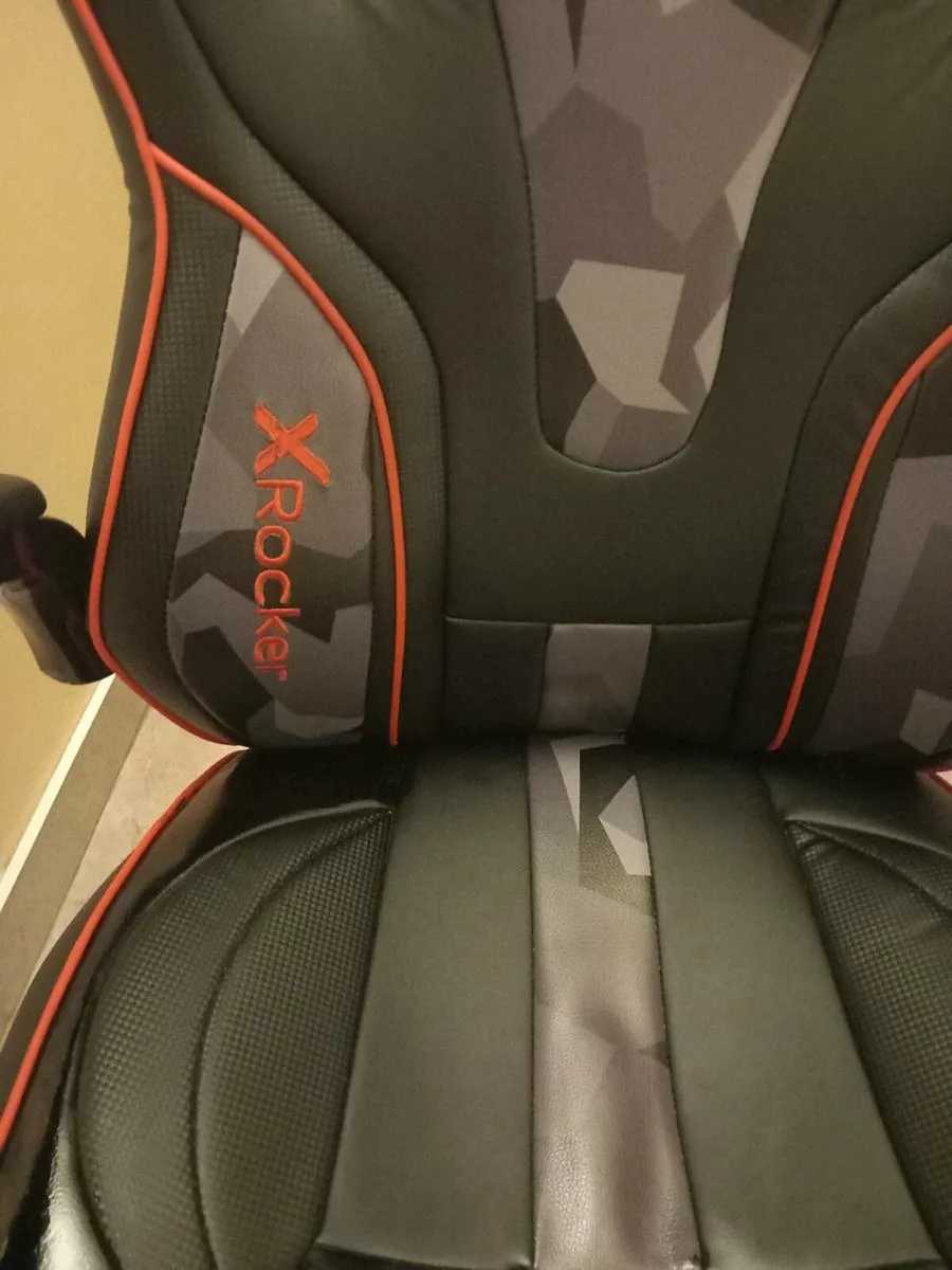Gaming chair - Image 1
