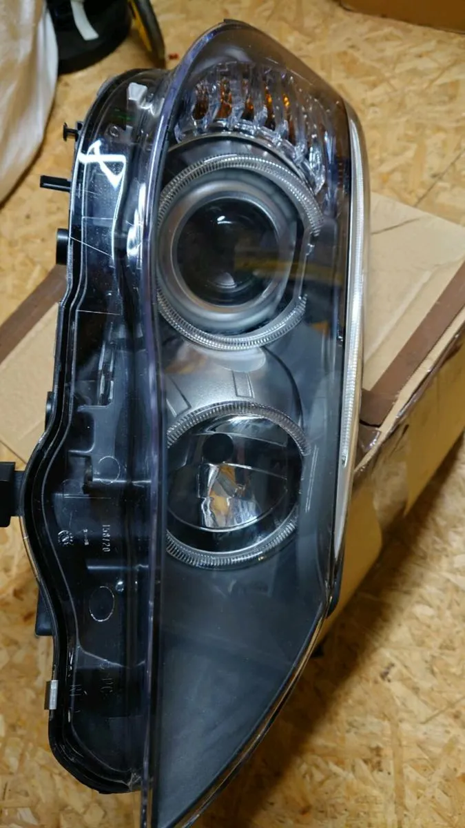 BMW E60 / E61 halogen headlight - Image 1