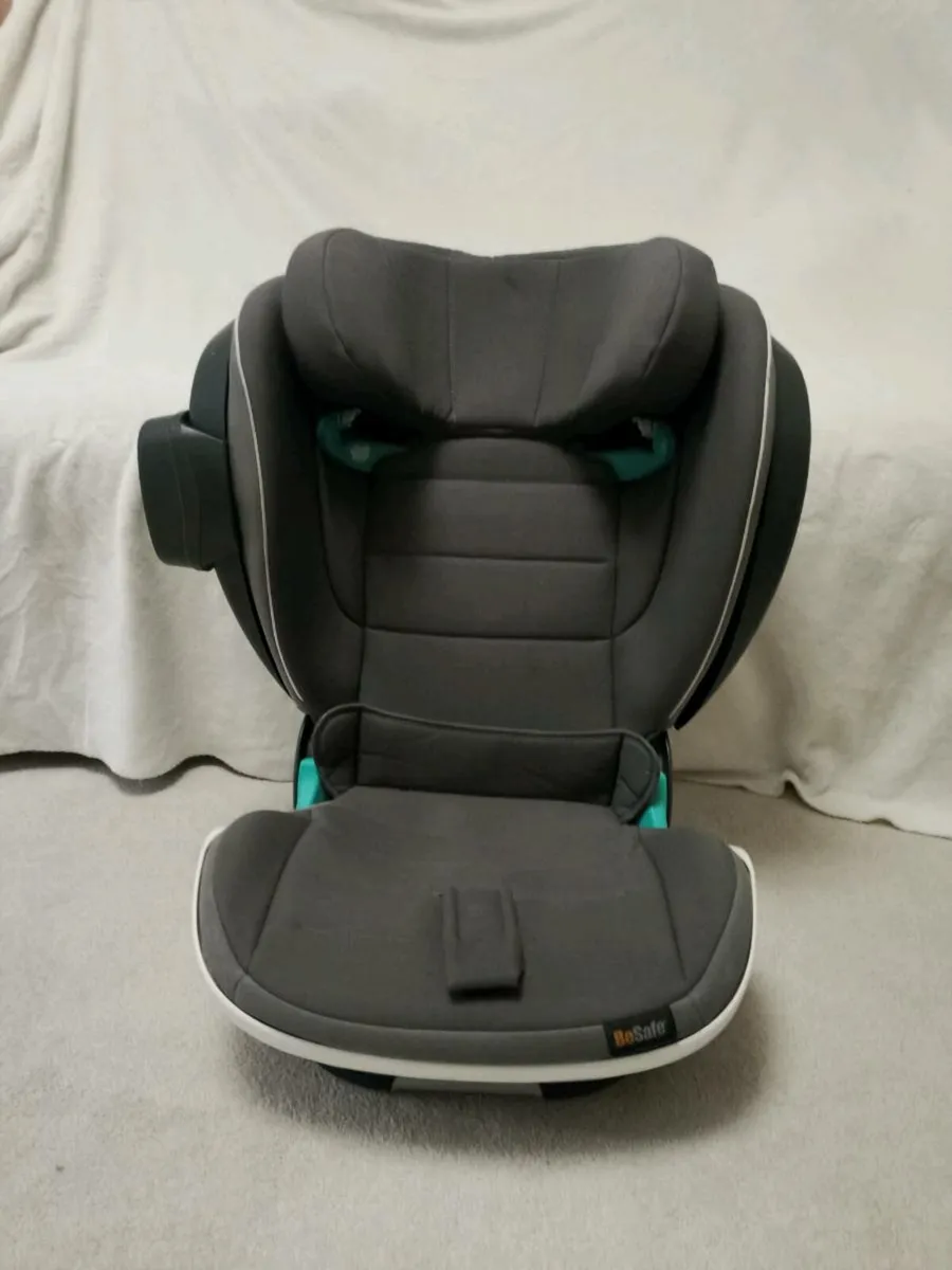 BeSafe - Izi Flex Fix 2 car seats.  Two available. - Image 2