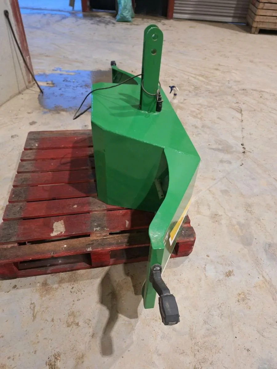 Front weight - Image 3