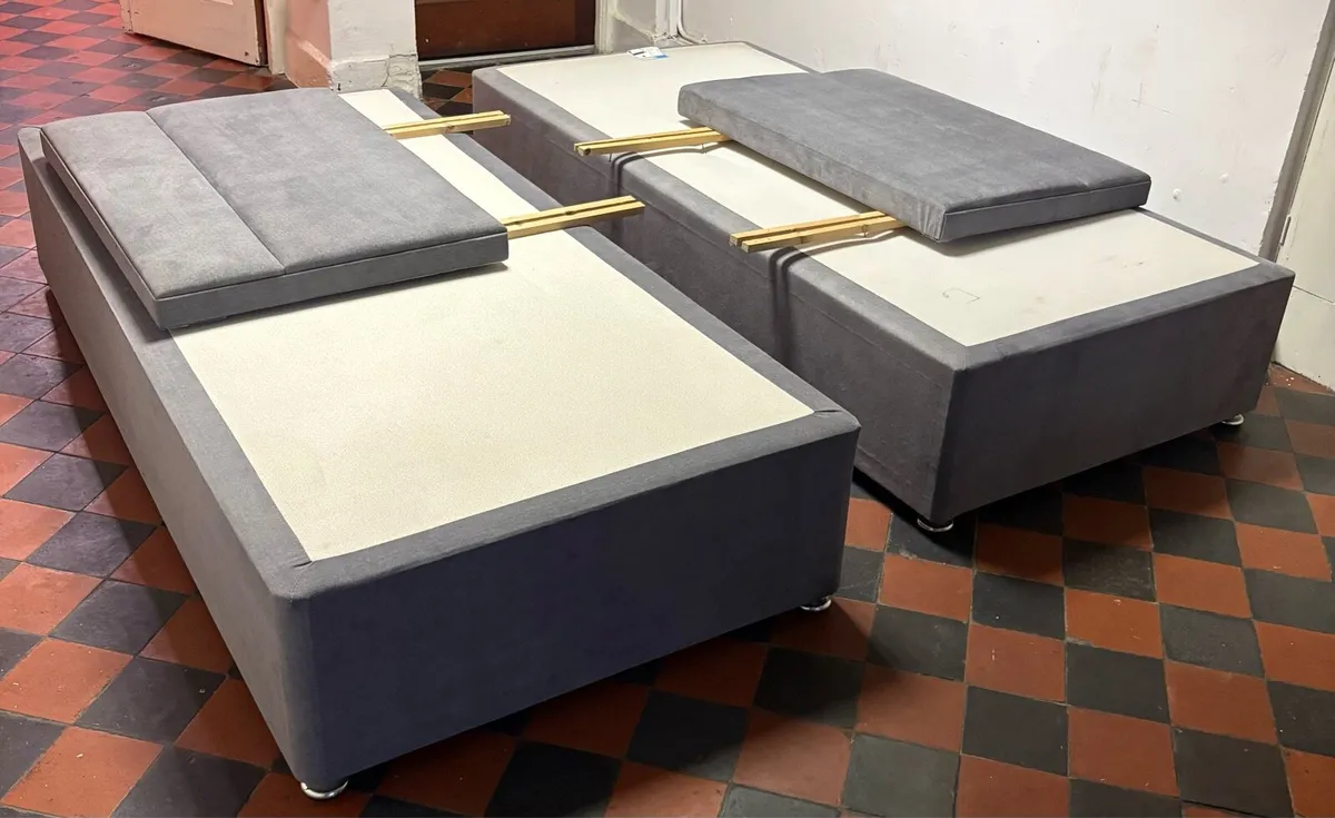 2x single divan beds - Image 1