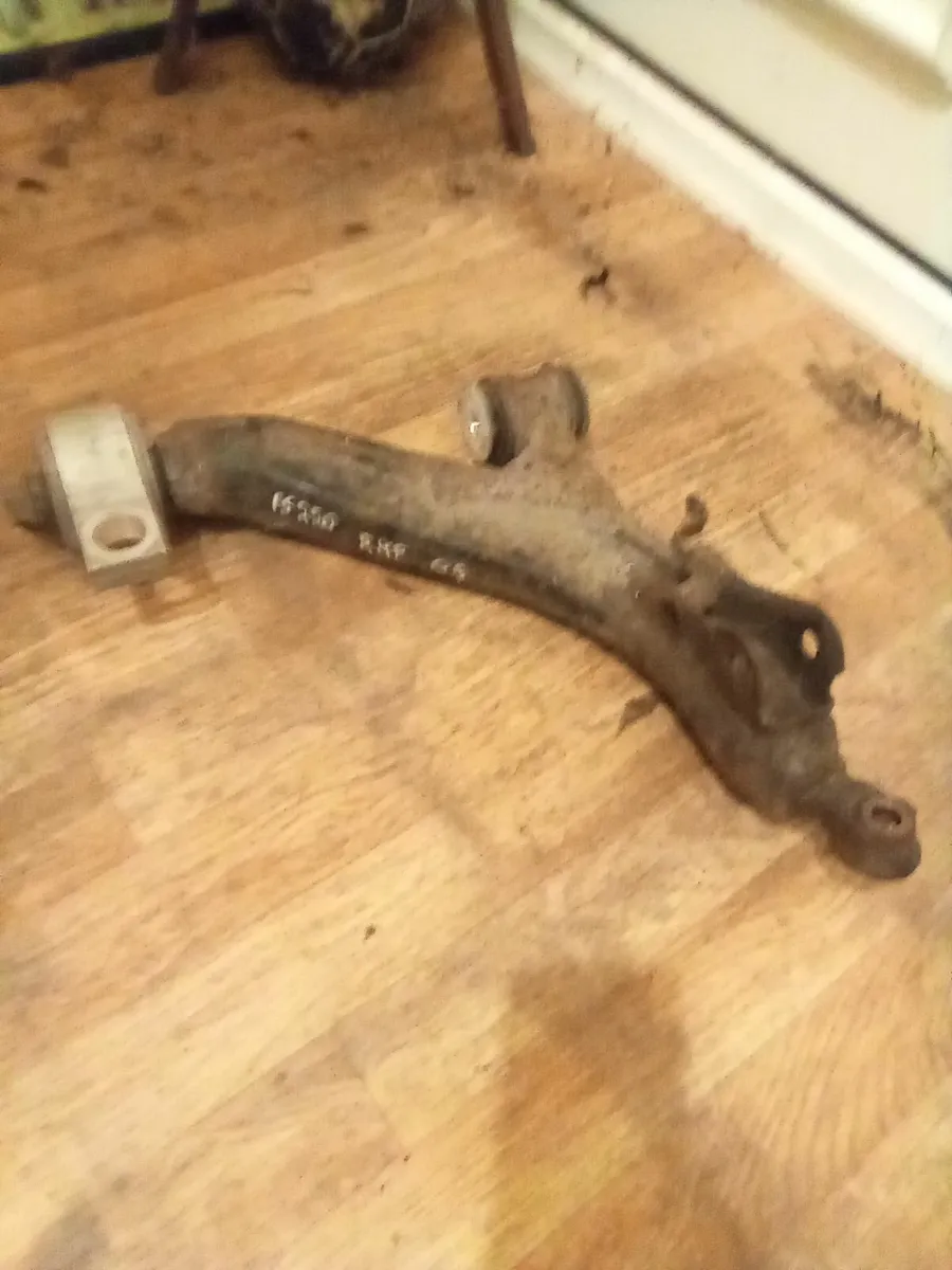 Lexus IS250/220d Wishbone