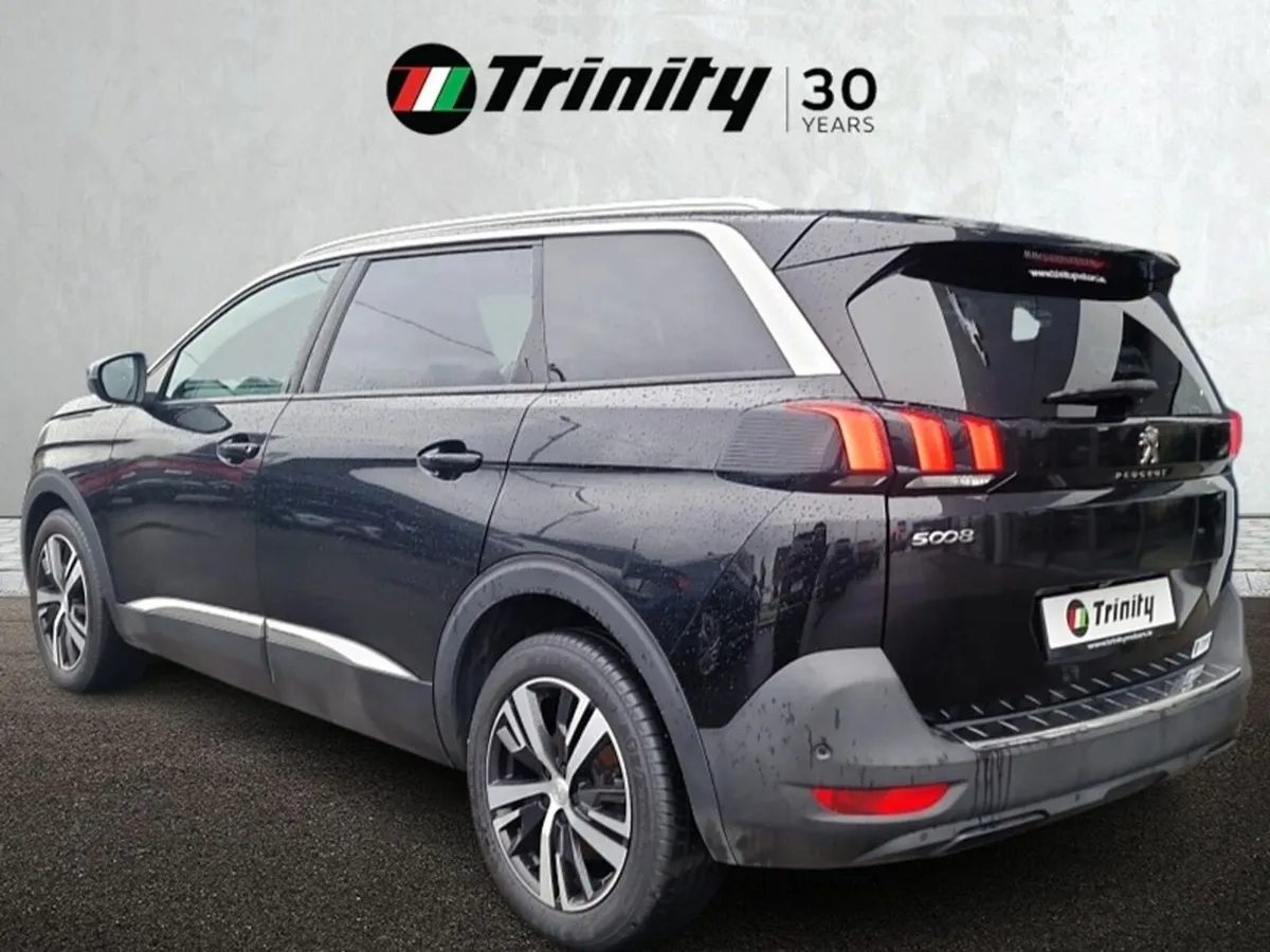 Peugeot 5008 DEPOSIT TAKEN ** 1.5 BLUEHDI 130BHP * - Image 3