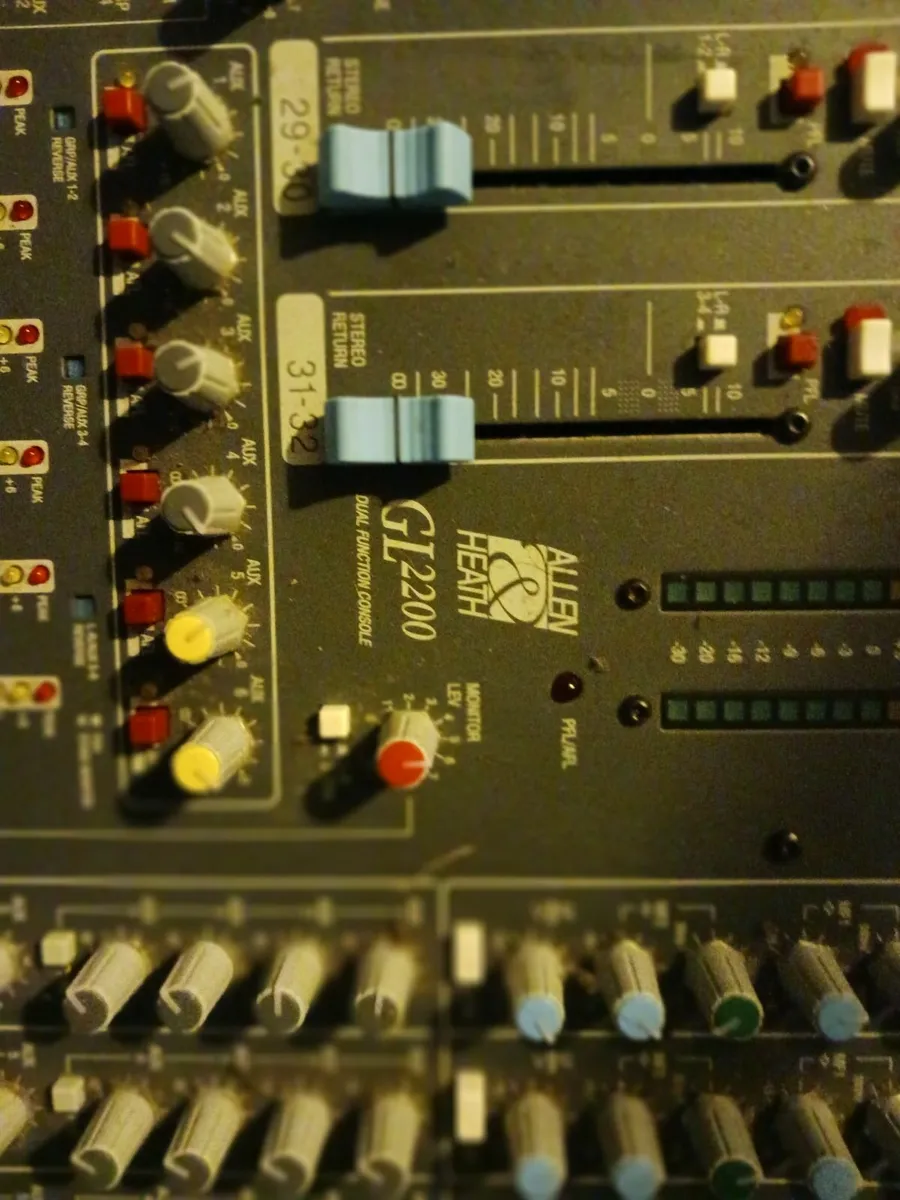 Audio Mixing Desk Allen and Heath GL2200 - Image 1