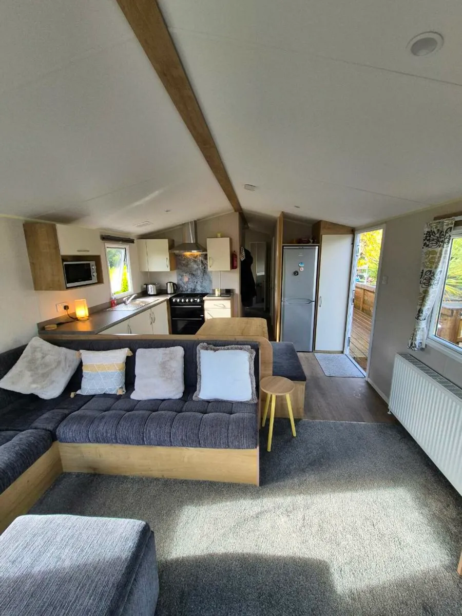 Willerby 35ftX12ft mobile home - Image 4