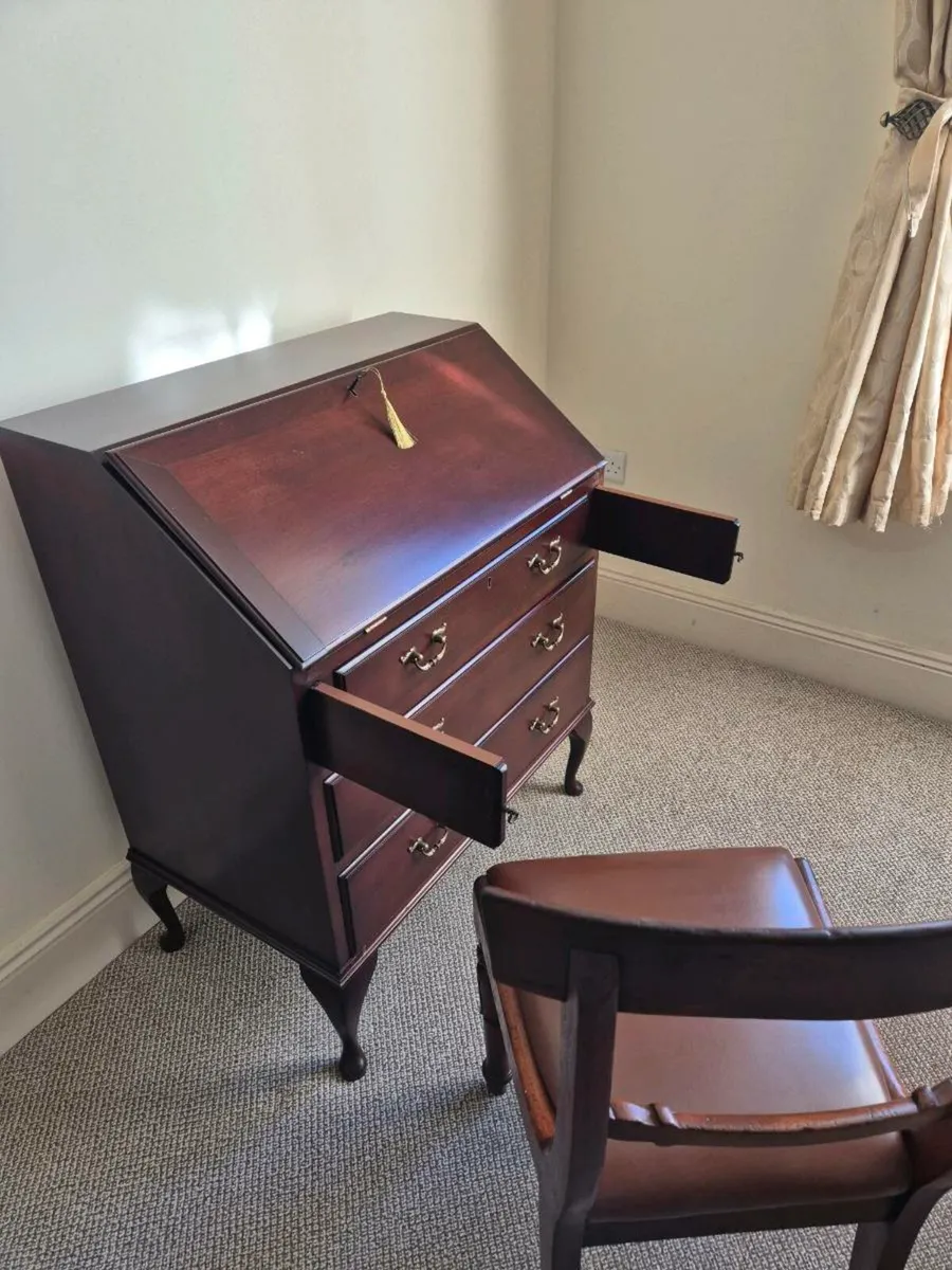 Writing desk - Image 2