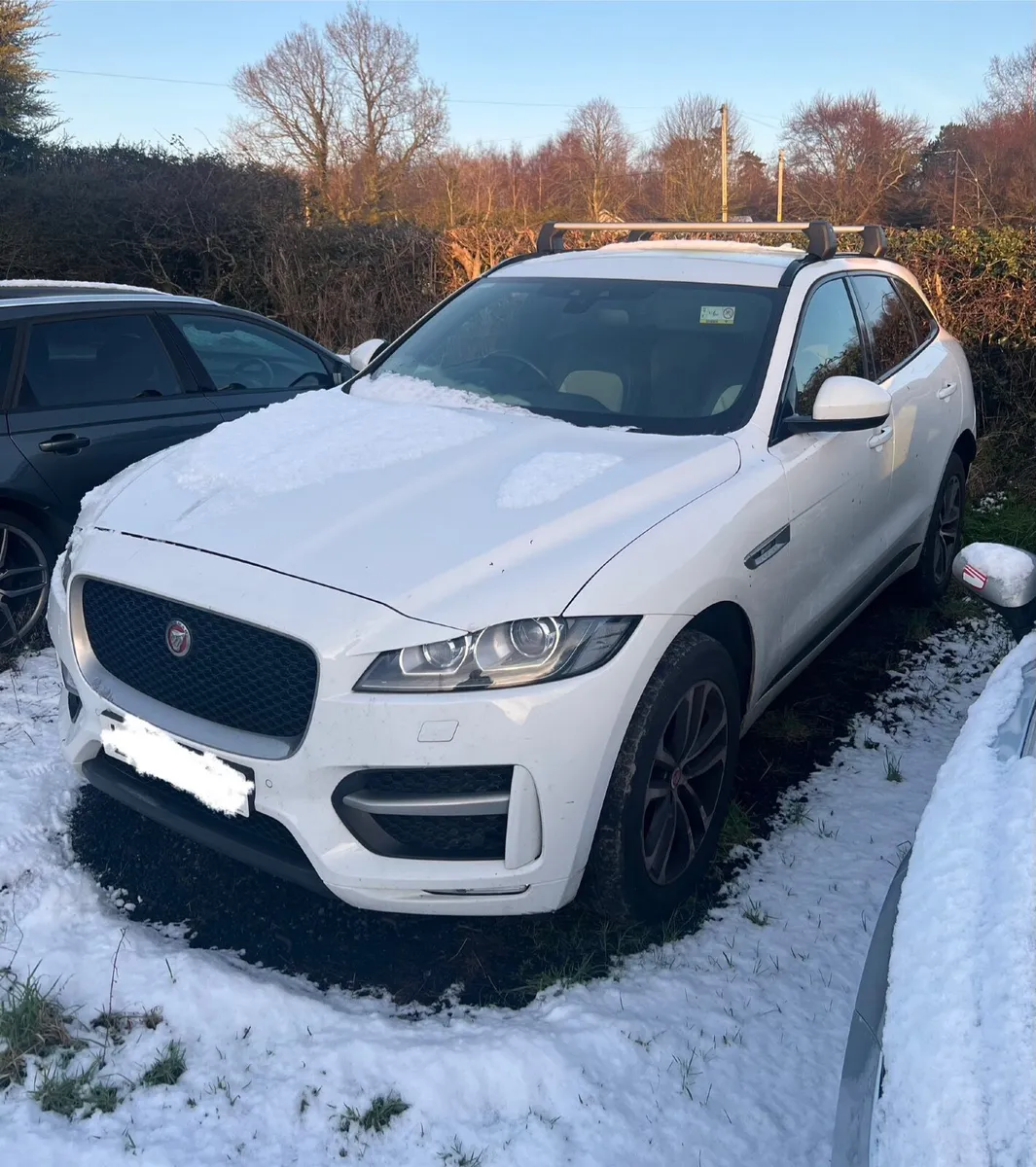 Jaguar F-Pace RSport Automatic AWD 2016 - Image 2