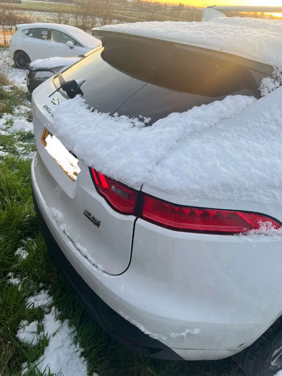 Jaguar F-Pace RSport Automatic AWD 2016 - Image 4