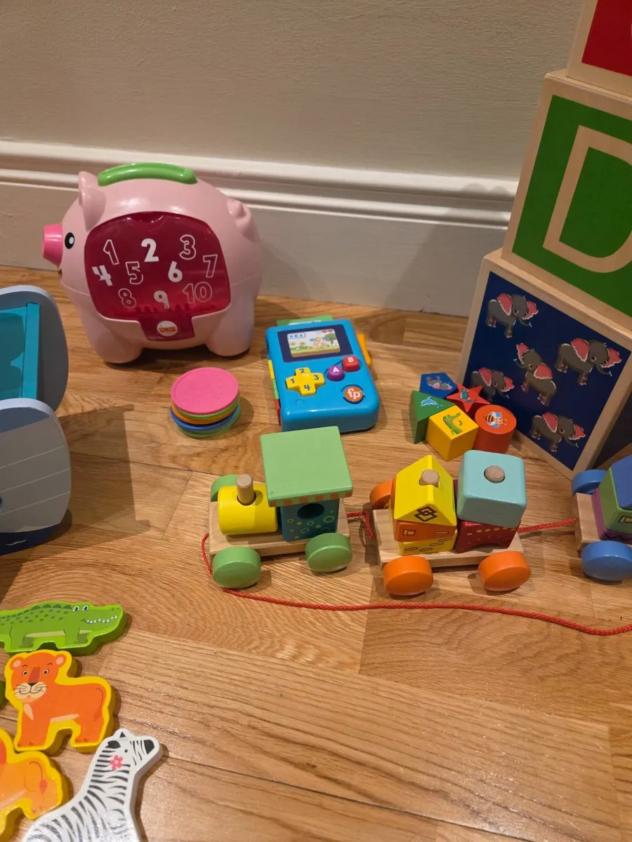 Toy Bundle Fisher Price & Shape Sorters - Image 3