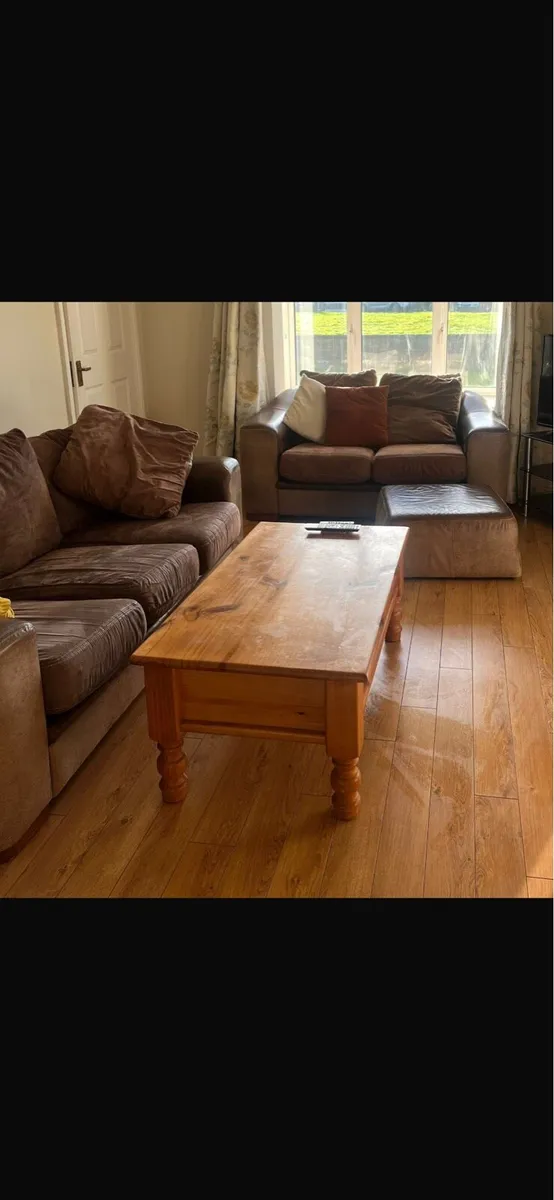 3 seater & 2 seater sofas plus footstool - Image 1