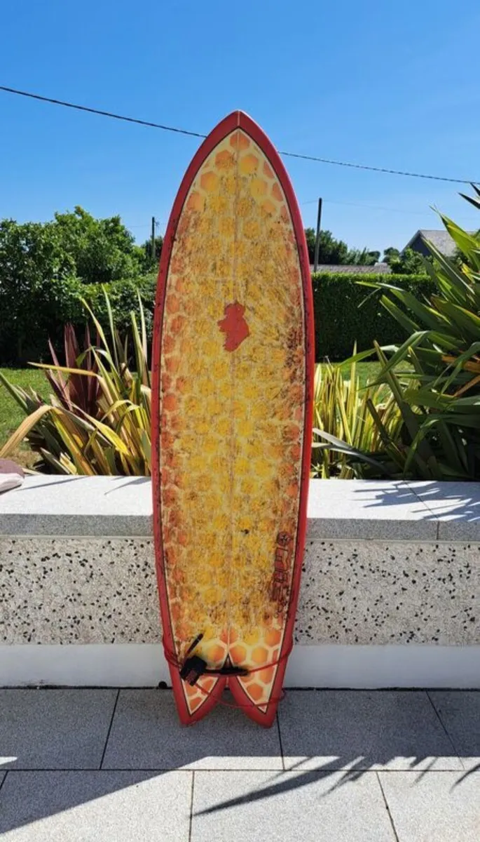 Surfboard - Image 2