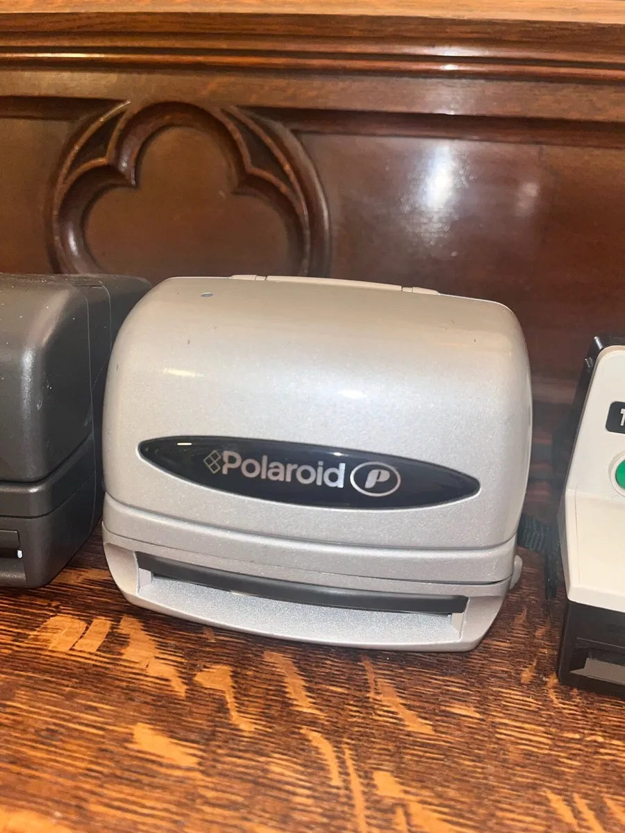 Vintage Polaroid Cameras - Image 3