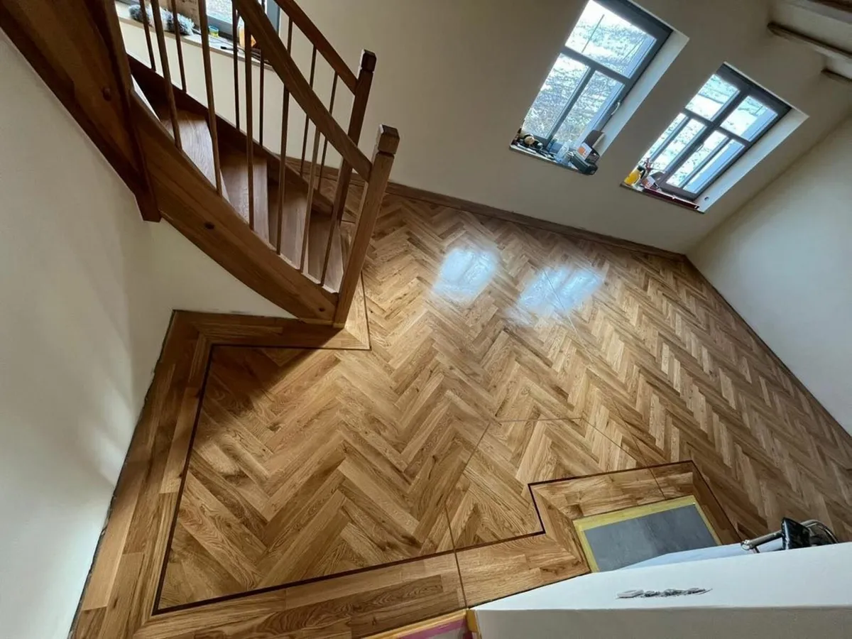 Parquet Flooring SOLID OAK Herringbone Rustic - Image 2