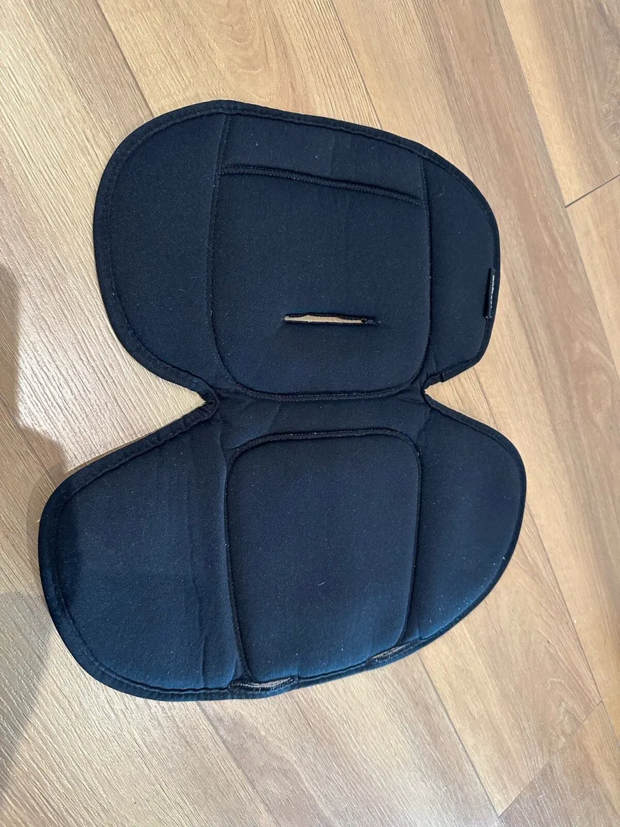 Maxi Cosi - 0-12mth car seat - great condition - Image 4