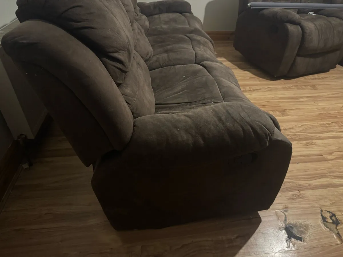 FREE – Sofa Set (Collection Only) - Image 4