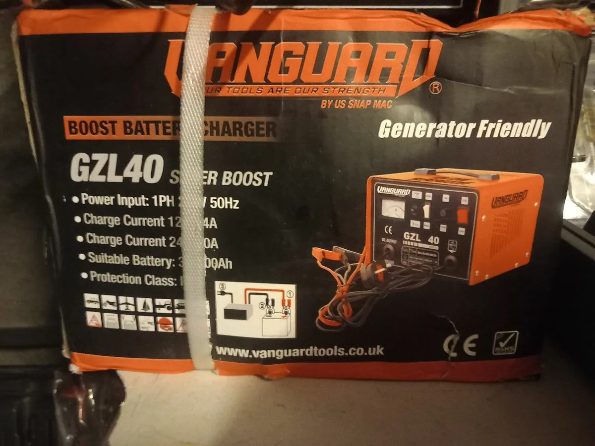 12v/24v battery charger and booster