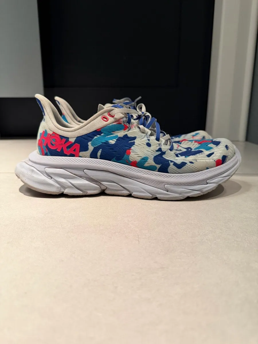 Hoka Clifton 9 Men’s Running Shoes UK9.5 - Image 1