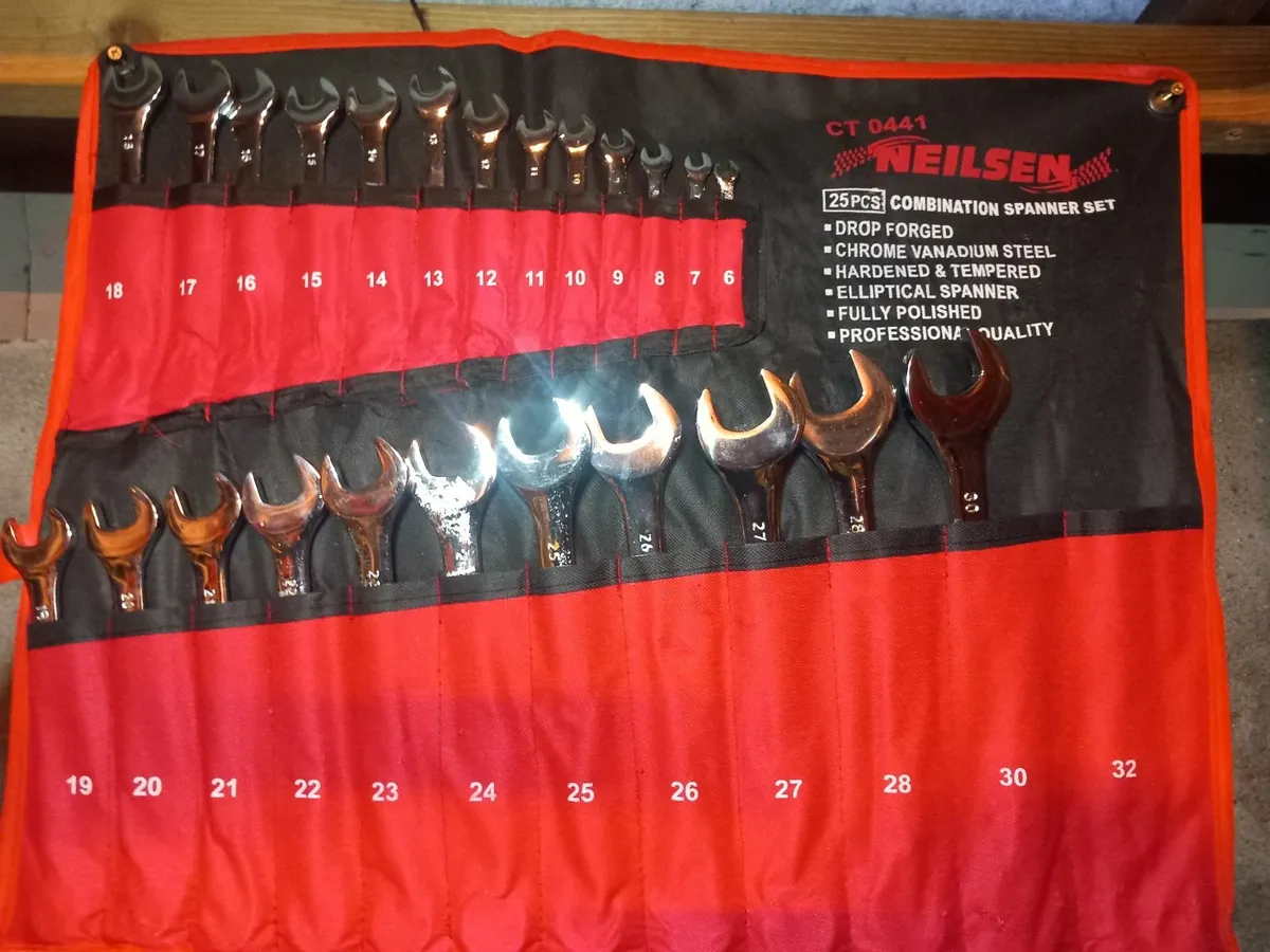 Nelson spanner set