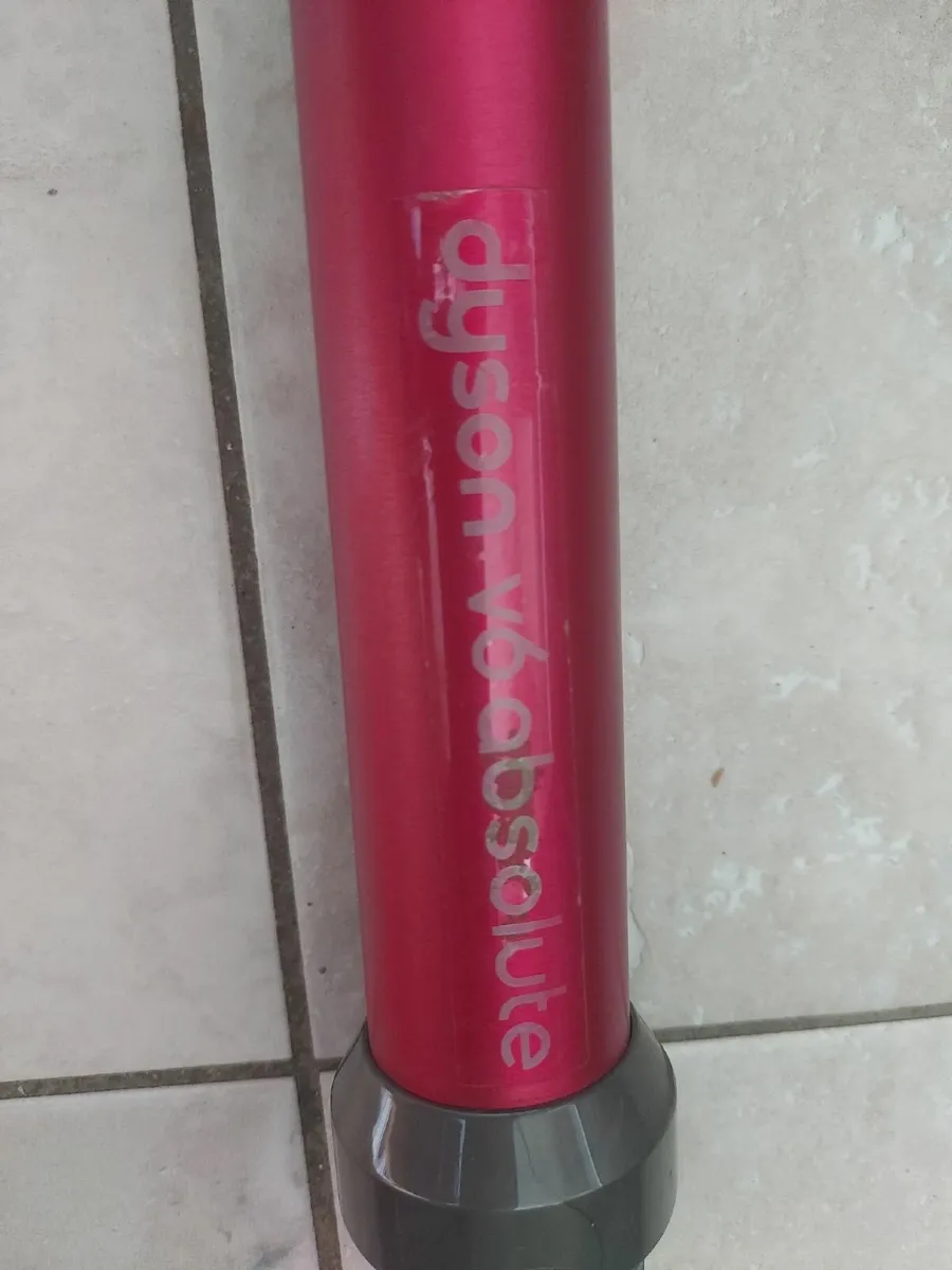 Dyson V6 Absolute (Weak battery) - Image 4