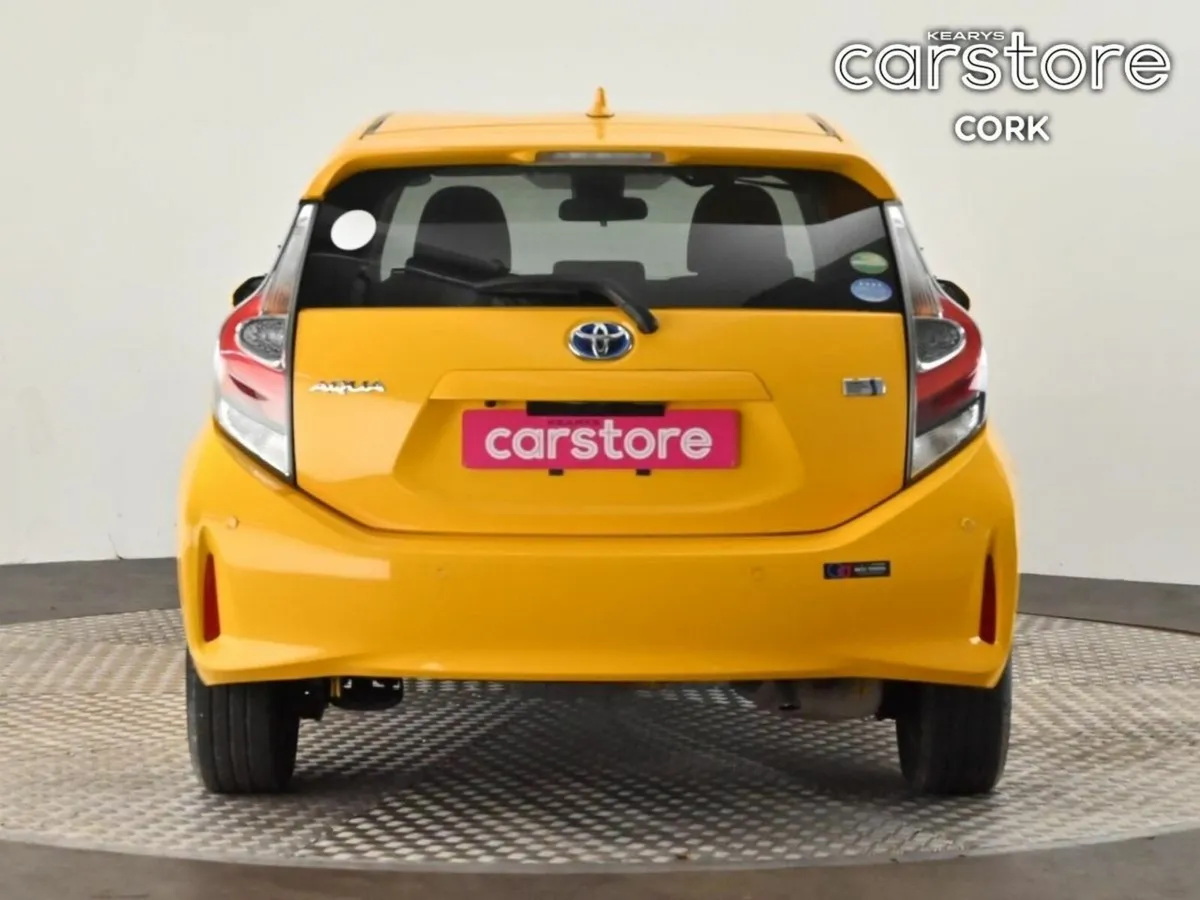 Toyota Aqua 1.5 Hybrid Auto - Image 4