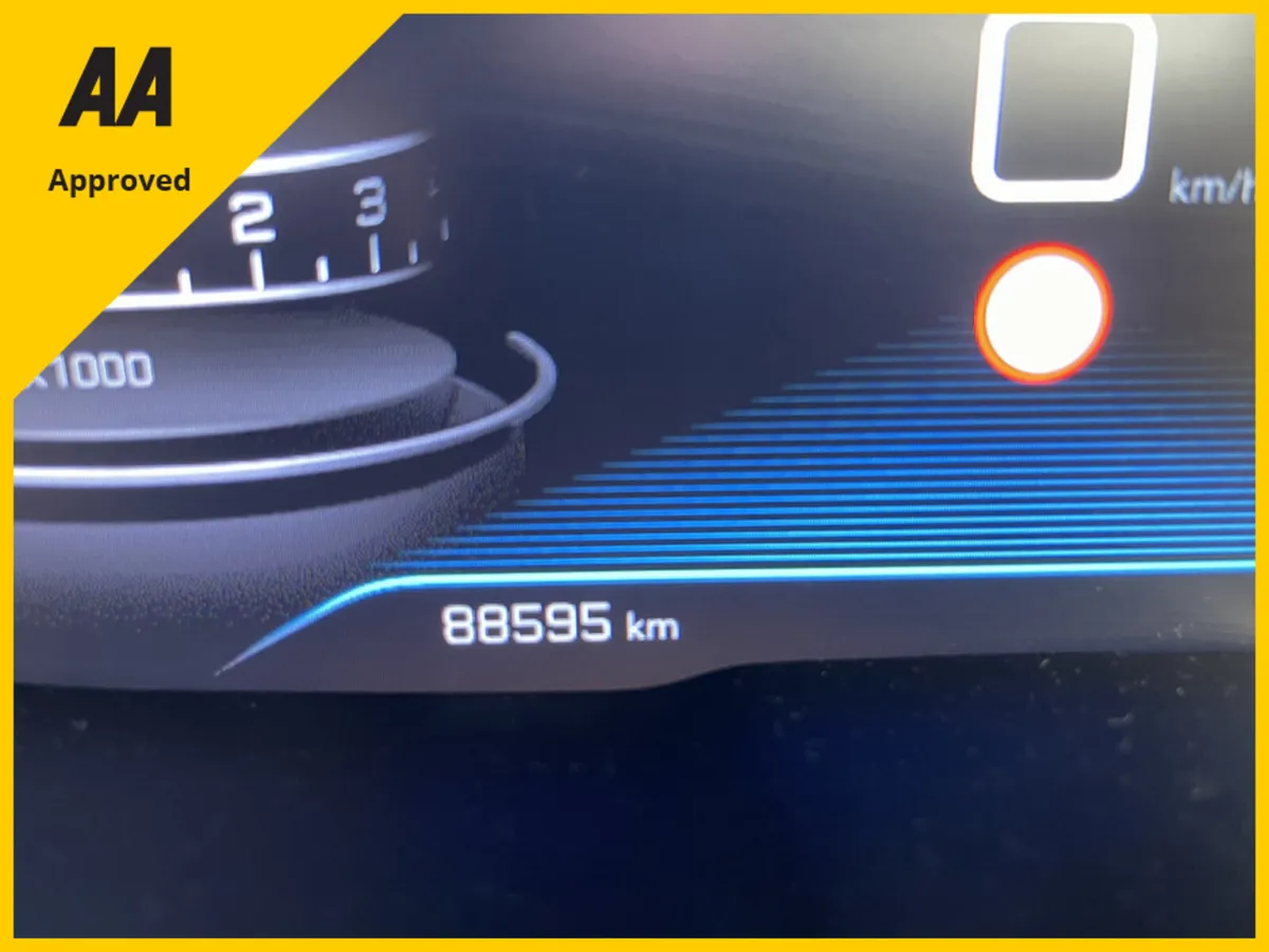 Peugeot 3008 1.5HDI ACTIVE FREE DELIVERY - Image 3