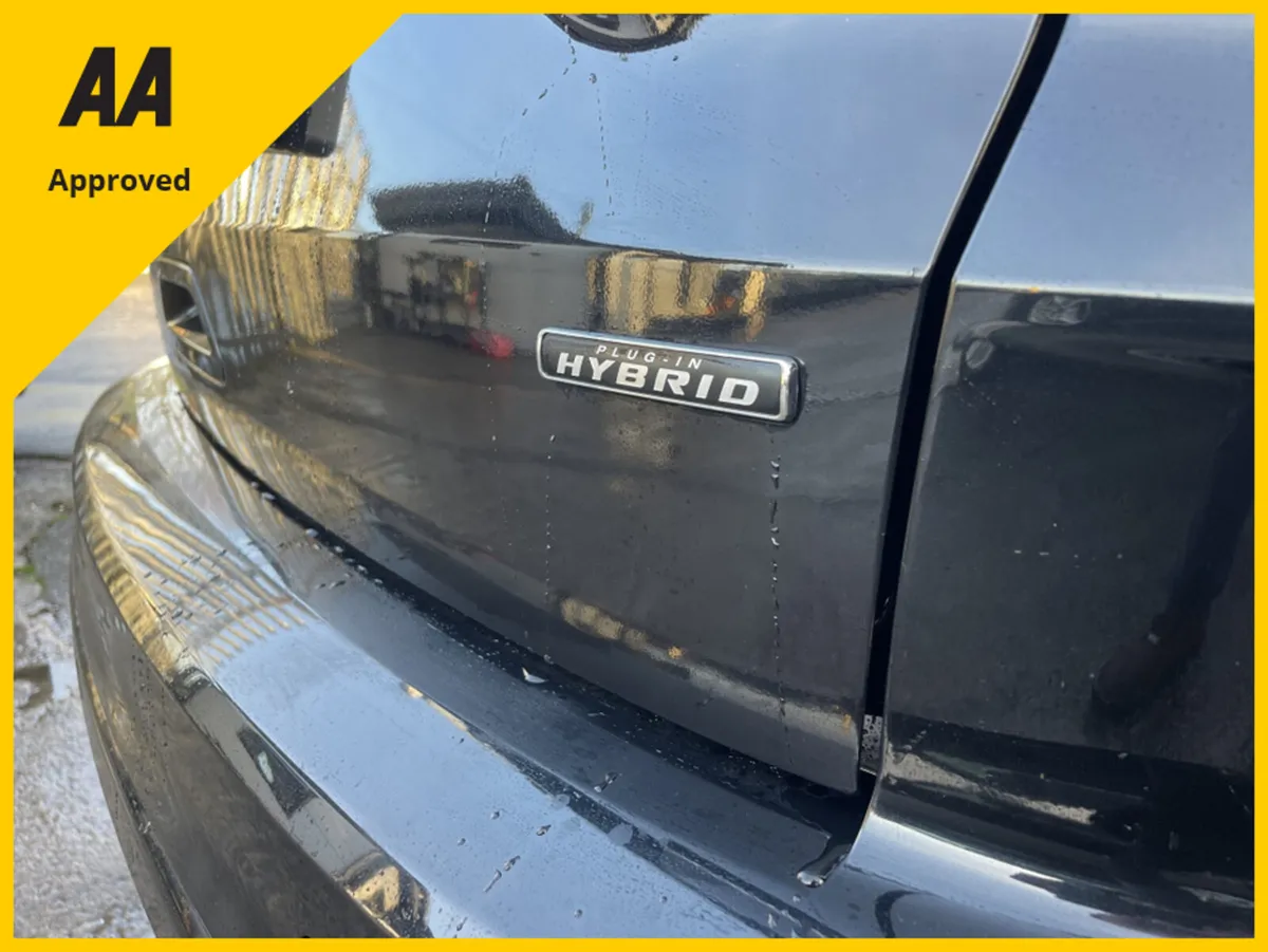 Ford Kuga ST-LINE PHEV CVT - Image 4