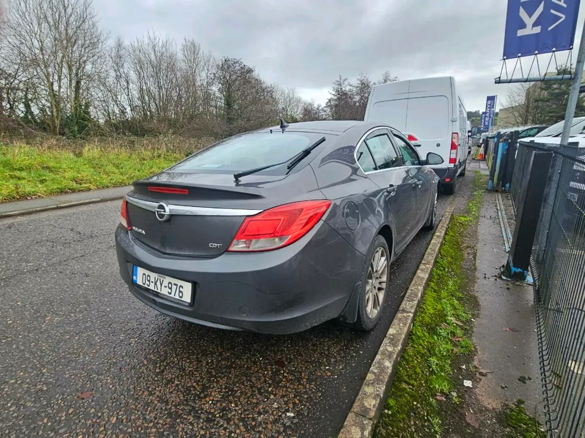 2009 opel insignia - Image 4
