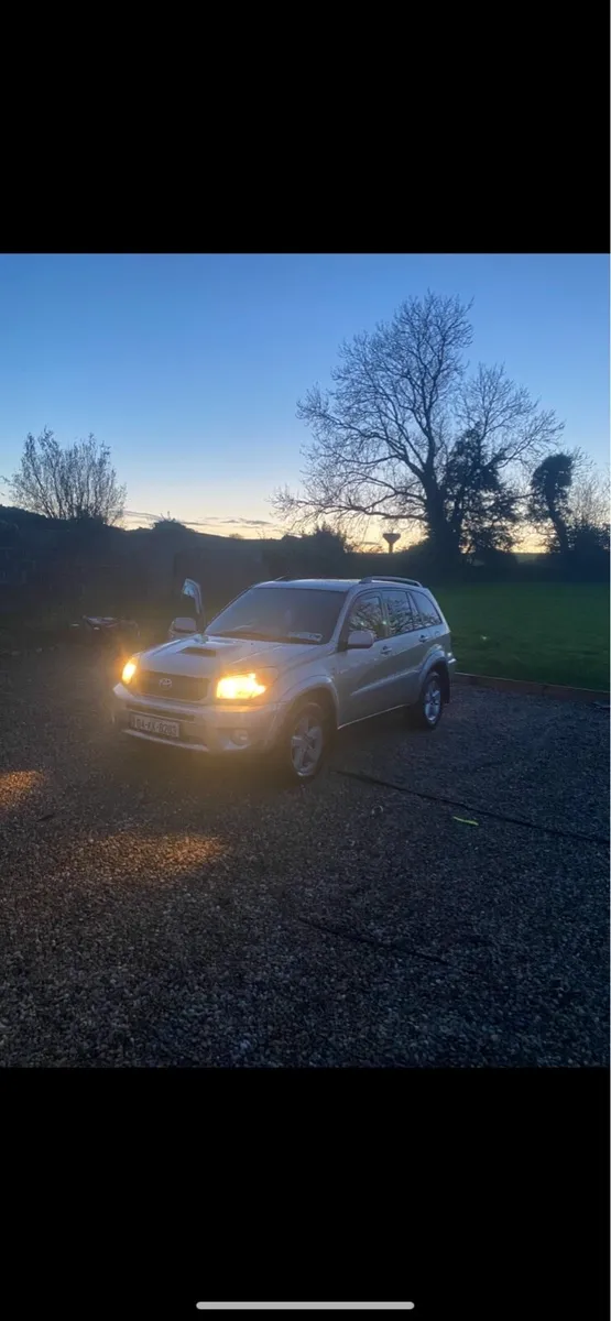 Toyota rav 4 - Image 2