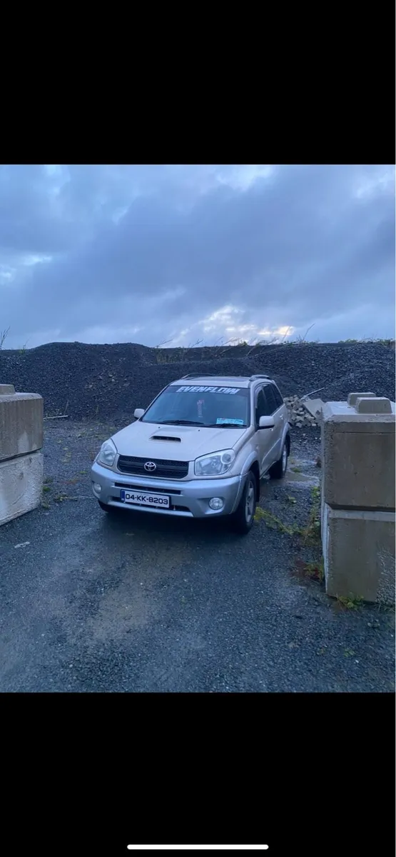 Toyota rav 4 - Image 4