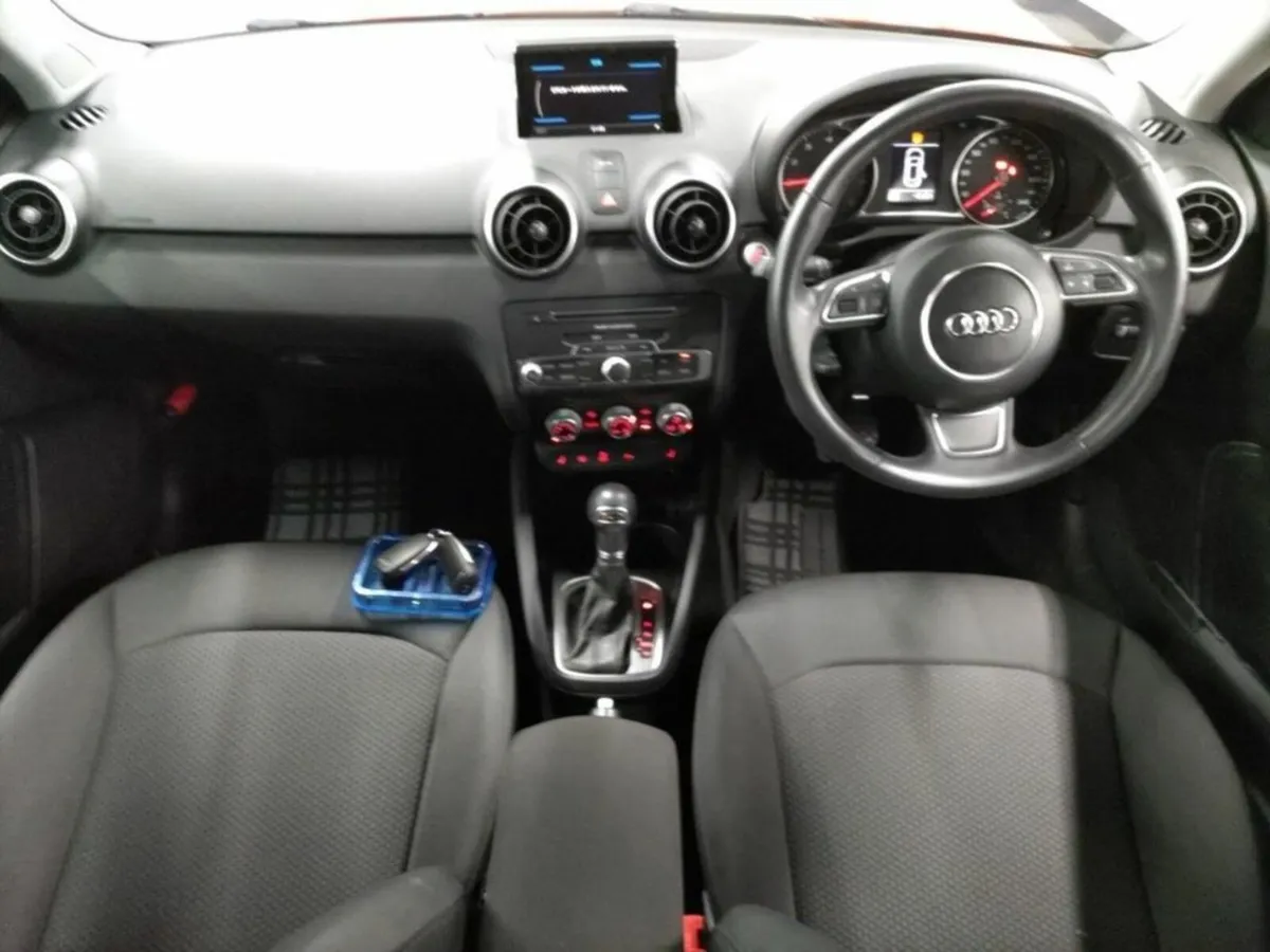 Audi A1 1.0 TFSI SPORT - RED/BLACK 2-TONE - FACTOR - Image 3