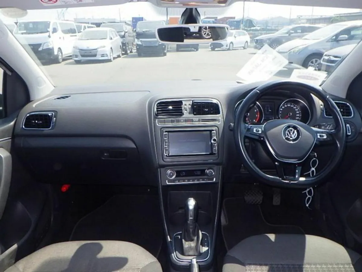 Volkswagen Polo TSI ComfortLine - Image 2