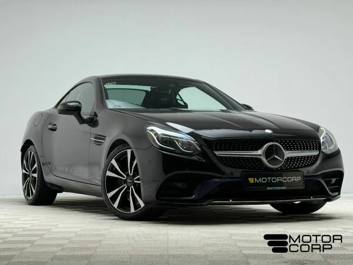Mercedes-Benz SLC 250D 2.1 AMG LINE CONVERTIBLE - Image 1