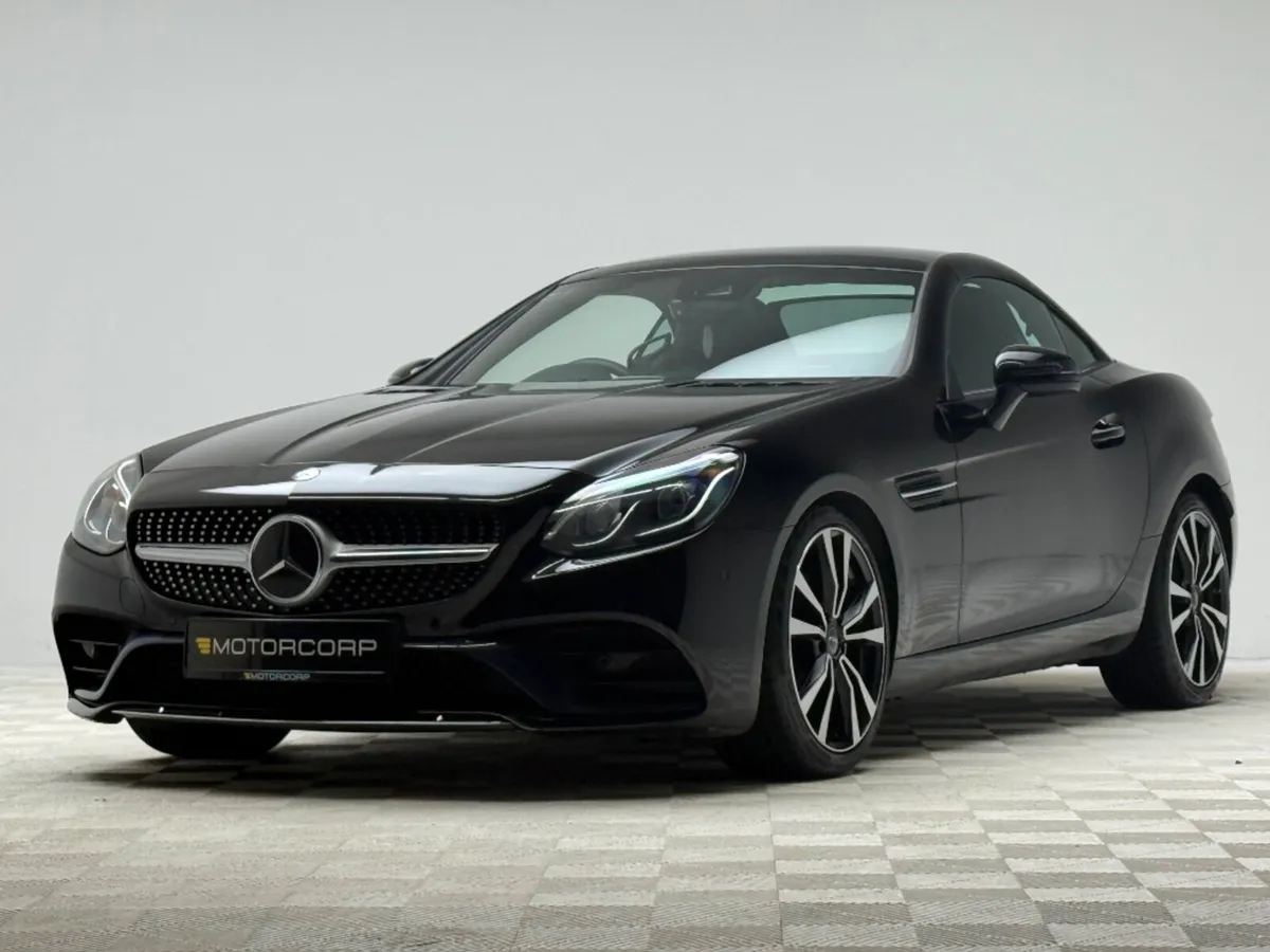Mercedes-Benz SLC 250D 2.1 AMG LINE CONVERTIBLE - Image 4