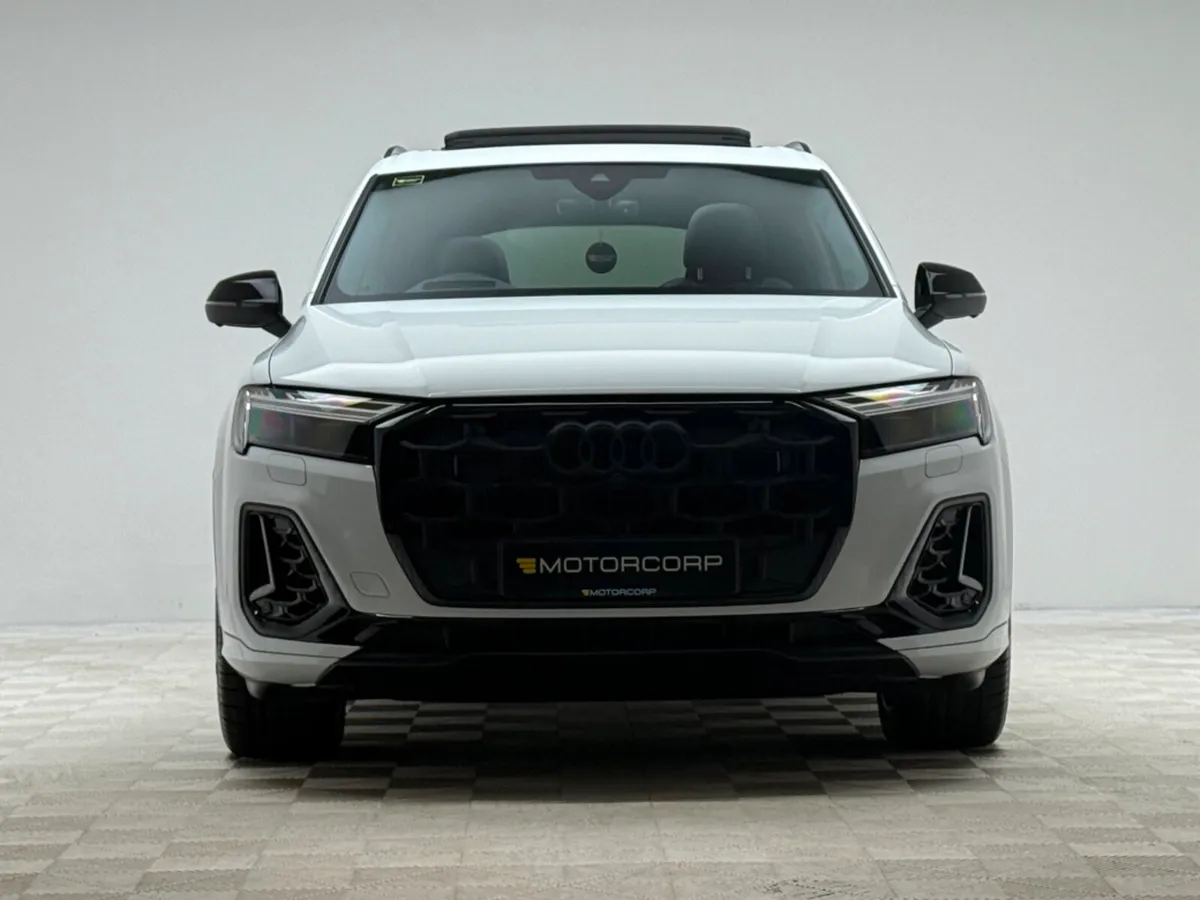 Audi Q7 55 TFSI E S LINE BLACK ED QUATTRO - Image 2