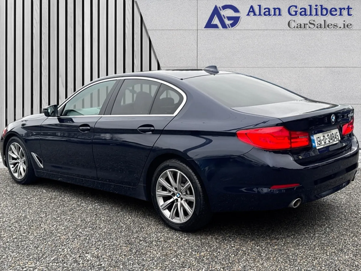 BMW 5-Series 520 D AUTO SE Full Leather - Image 2