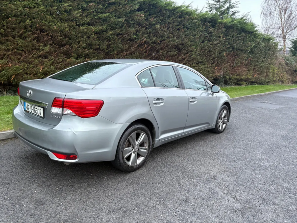 Toyota Avensis 2.0 D-4D AURA 4DR - Image 3
