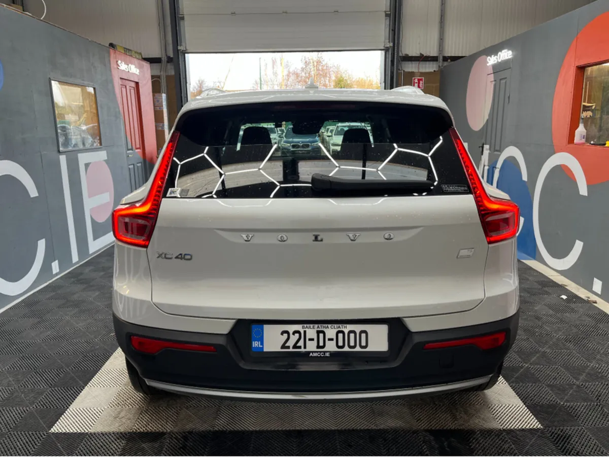 Volvo XC40 €36950! 2022 VOLVO XC40 RECHARGE PLUG-I - Image 3