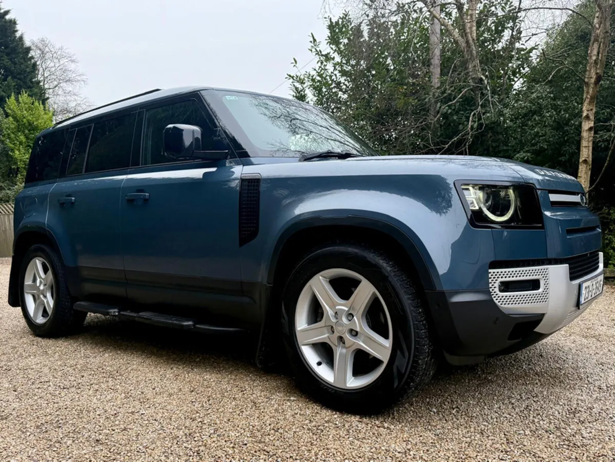 Land Rover Defender 3.0D 110 SE 3 Seat Commercial - Image 2