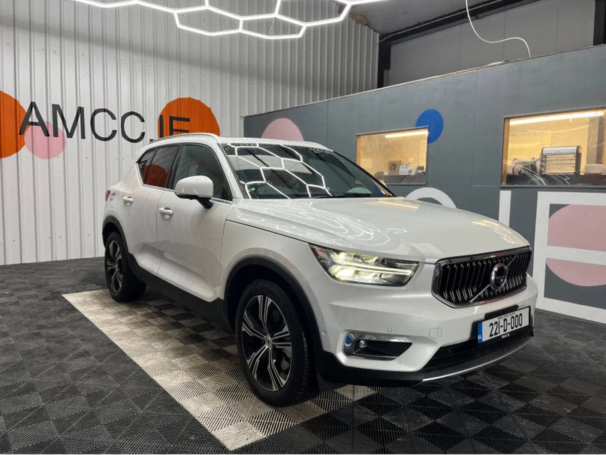 Volvo XC40 €35950! 2022 VOLVO XC40 T5 RECHARGE PLU - Image 1