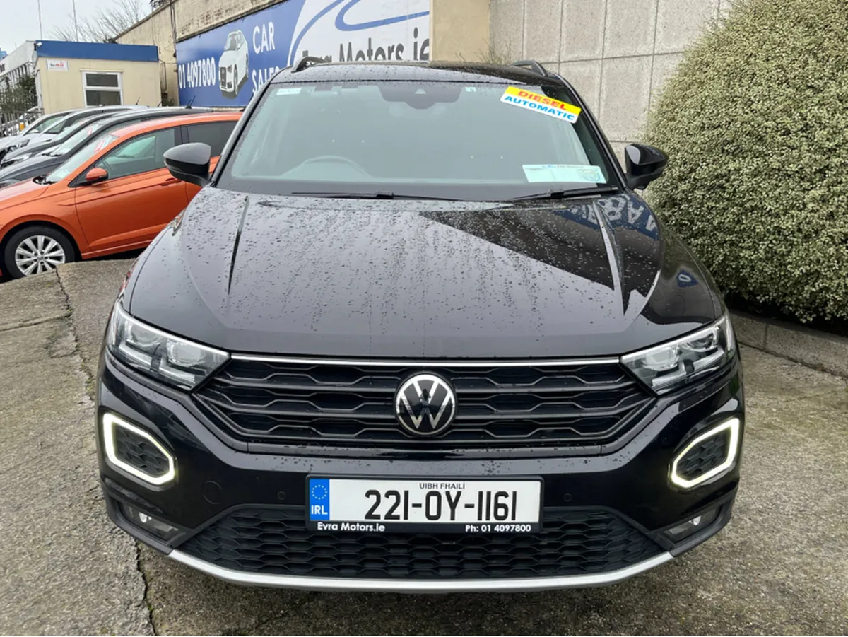 Volkswagen T-Roc STYLE BLACK EDITION AUTOMATIC 2.0 - Image 2