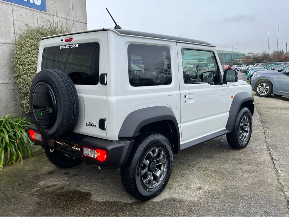 Suzuki Jimny SIERRA 4 SEAT AUTOMATIC 1.5 PETROL  / - Image 4