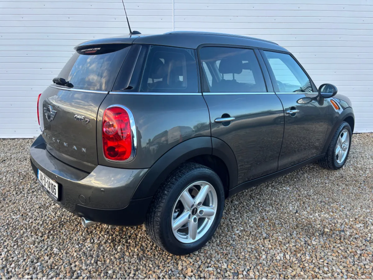 Mini Countryman D 5DR ONE - Image 2