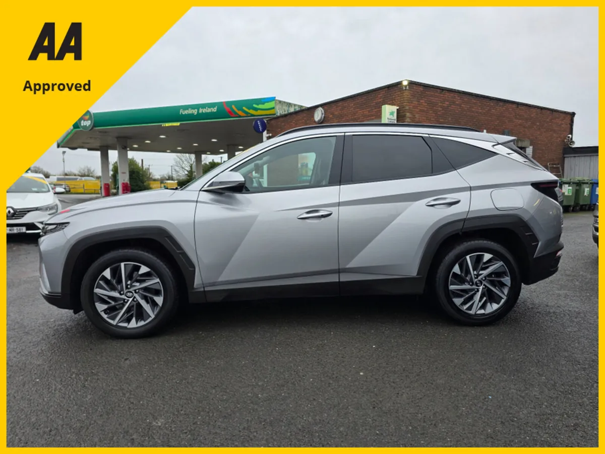 Hyundai Tucson IX35 EXECUTIVE PLUS DIESEL 5 5DR - Image 3