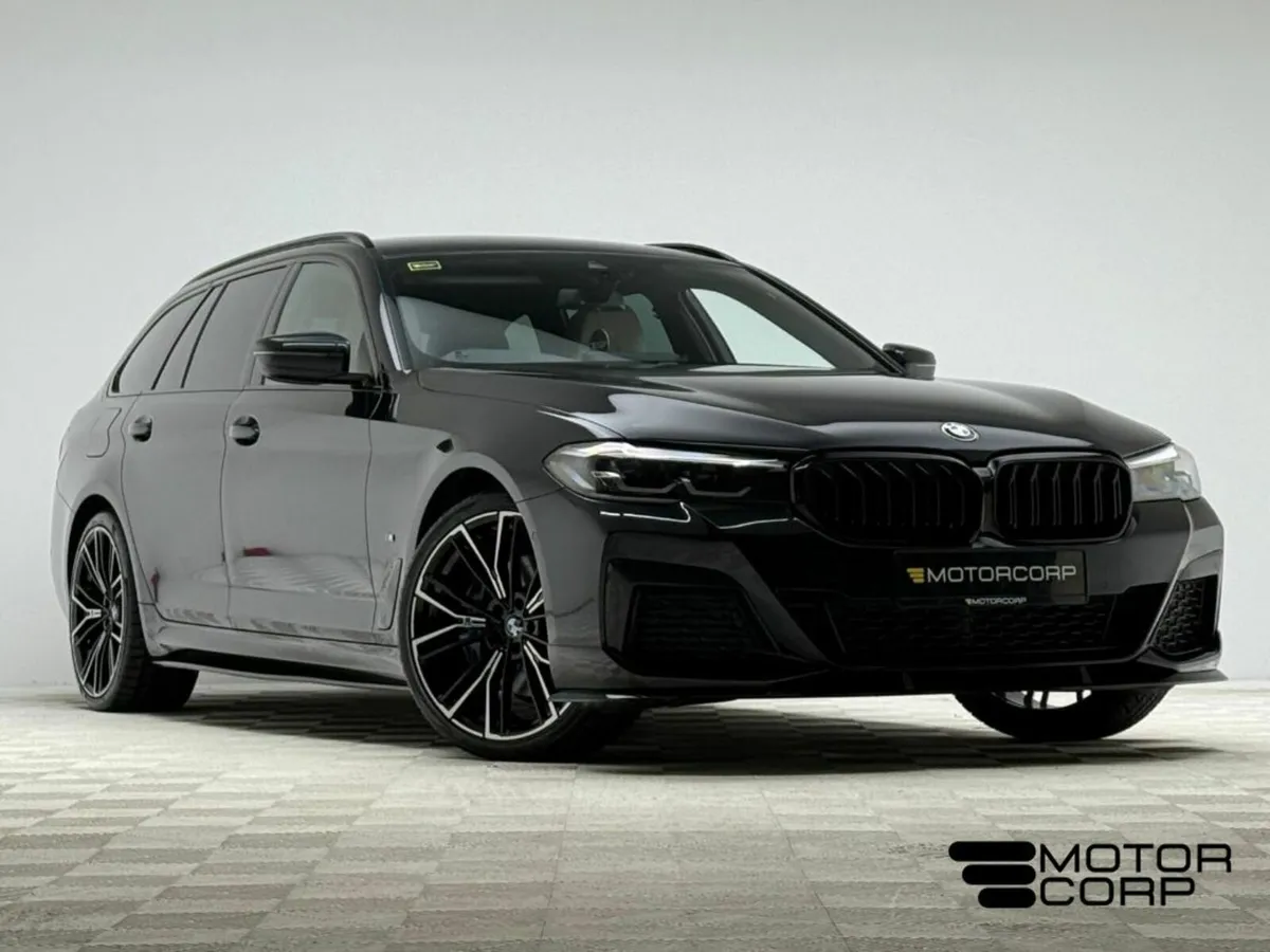 BMW 5-Series 530E M SPORT - Image 1