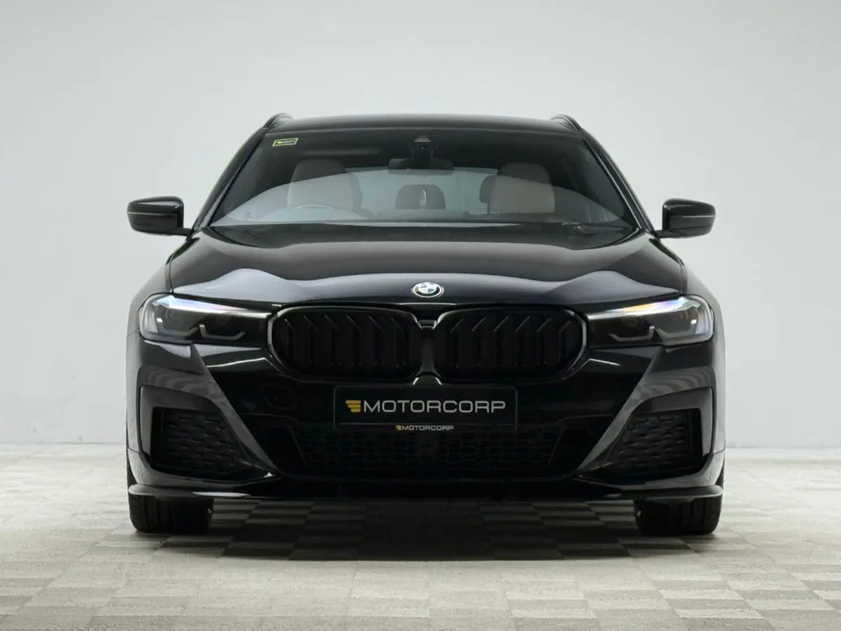 BMW 5-Series 530E M SPORT - Image 2