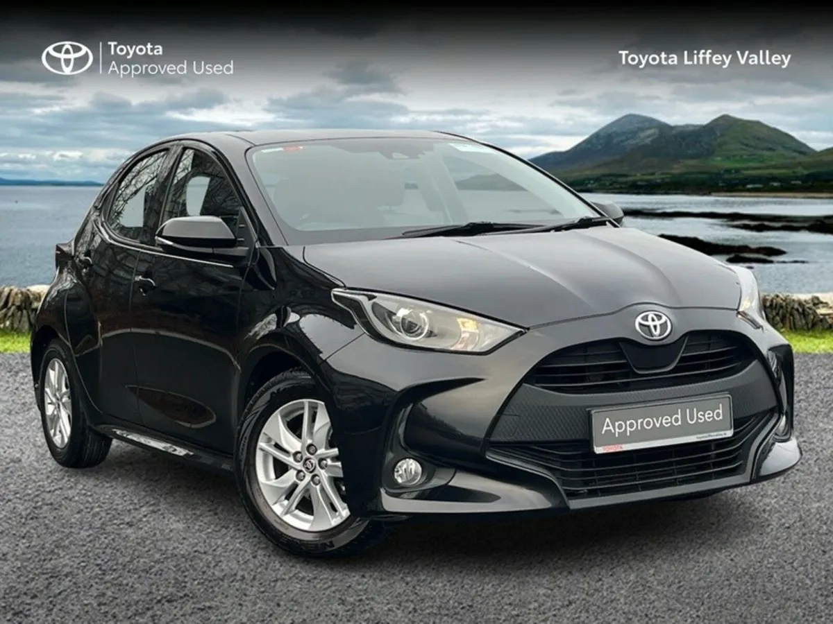 Toyota Yaris 1.0 LUNA 4DR - Image 1