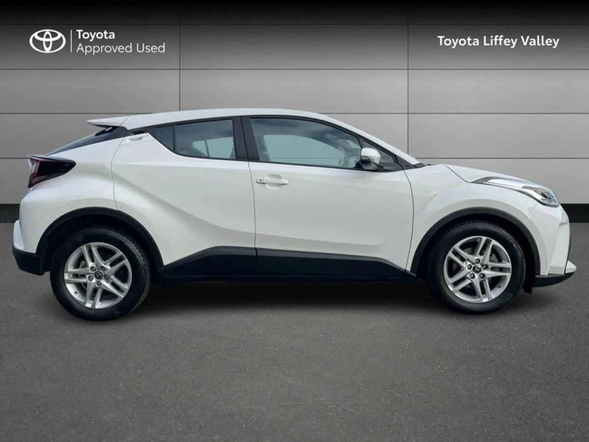 Toyota C-HR HYBRID LUNA 4DR AUTO - Image 3