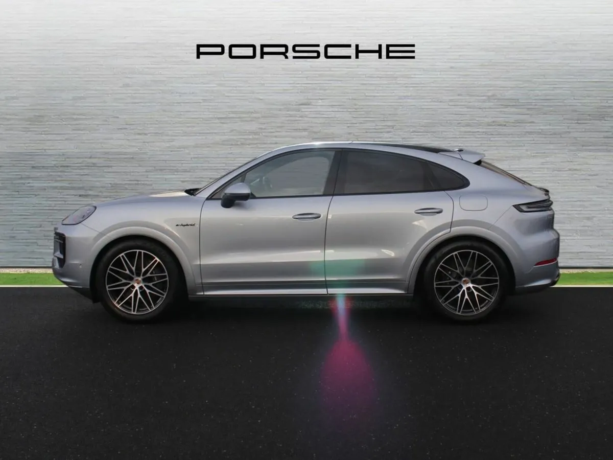 Porsche Cayenne E-Hybrid - Image 3
