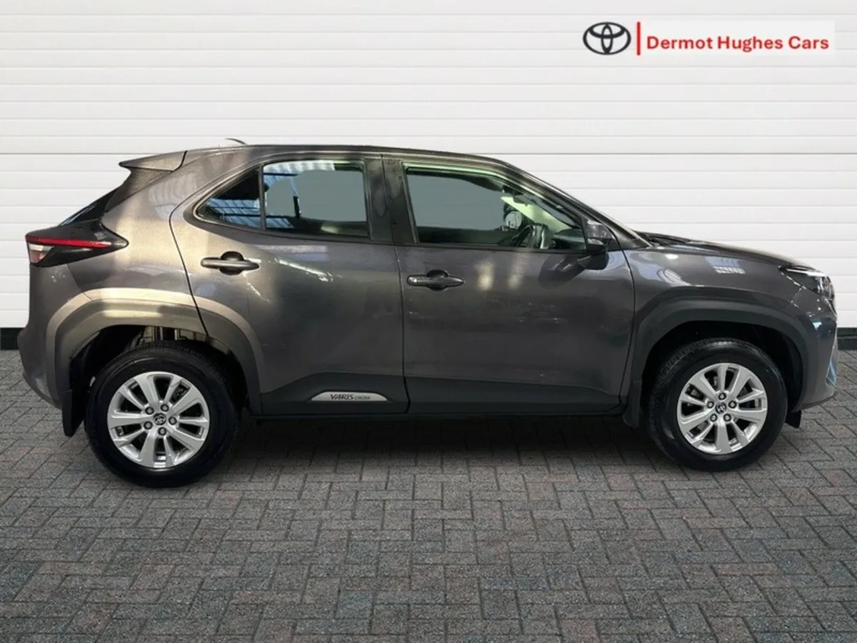 Toyota Yaris Cross LUNA 4DR AUTO - Image 3