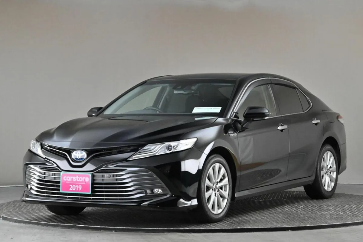 Toyota Camry 2.5 HYBRID **REVERSE CAM**PARK SENSOR - Image 3